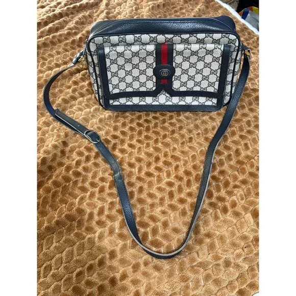 Vintage 1980s Gucci Accessory Collection Coated GG Supreme Camera Bag Crossbody - Picture 2 of 16